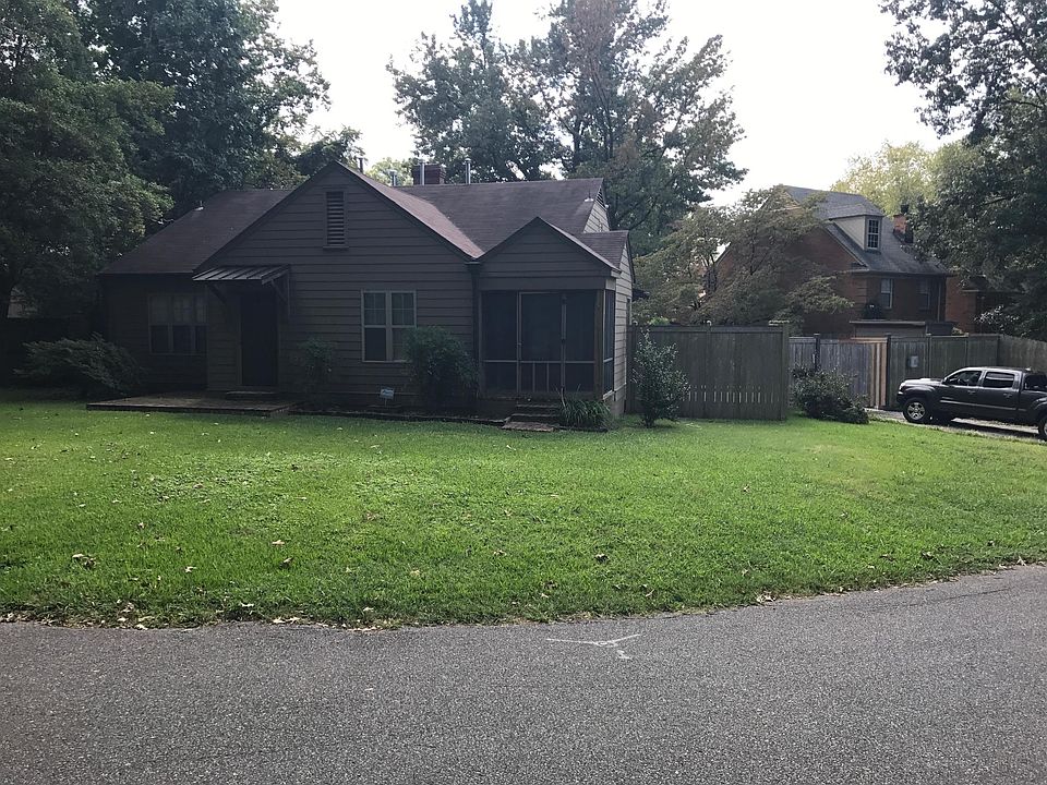 Front door in screened porch