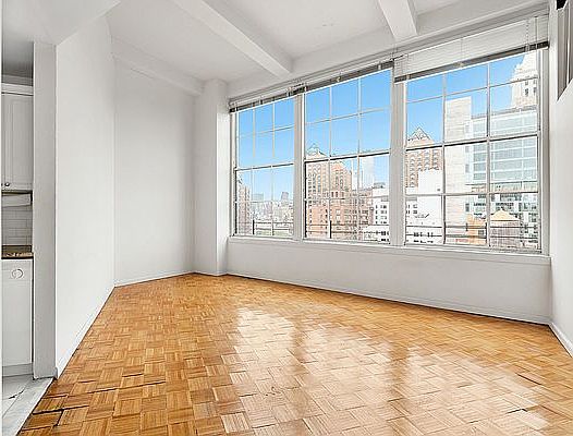 3rd image of 111 4th Ave APT 9J