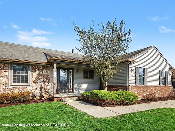 2nd image of 486 Red Cedar Blvd