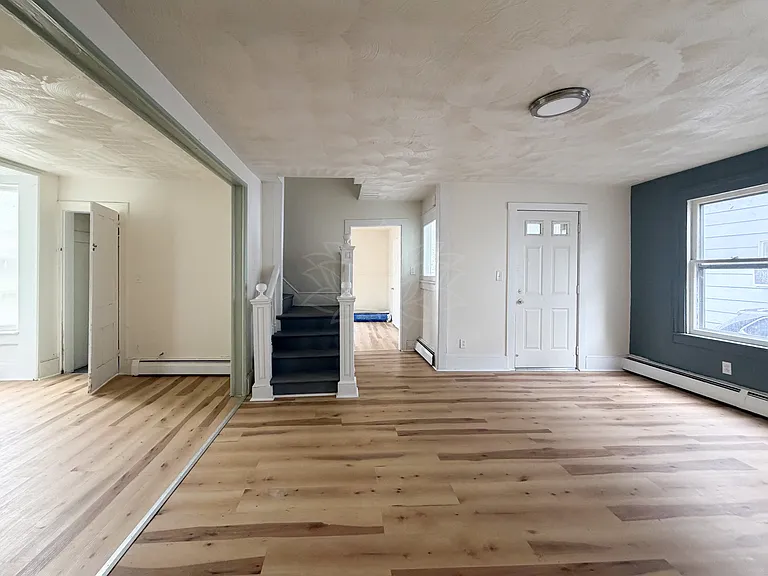 59 Spencer Ave — Photo 8