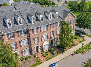 4019 Village Run Rd, Wexford, PA 15090