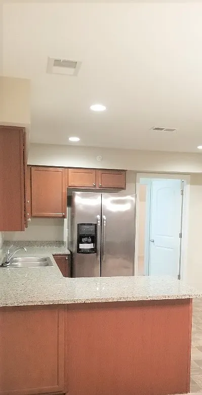2 bed, 1700 sqft, $1,990 — Photo 4