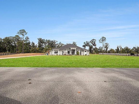 2nd image of 7403 NE 22nd Court Rd