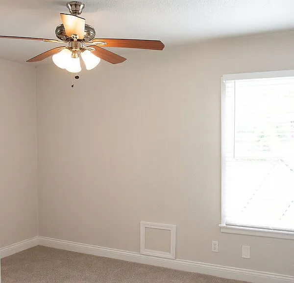 4618 Neer Ave — Photo 43