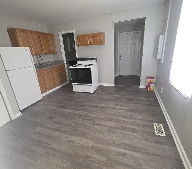 723 Lynn St #723 — Photo 7