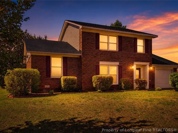 7742 All Saints Dr, Fayetteville, NC 28314