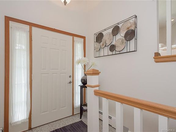 4th image of 38 Pelican Ct