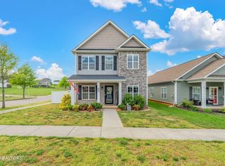 101 Hardinberry St, Oak Ridge, TN 37830