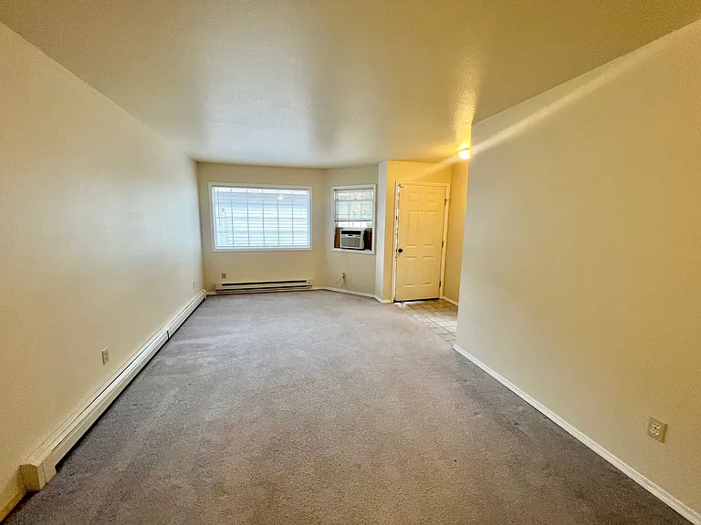 209 E 18th Ave #B28 — Photo 3