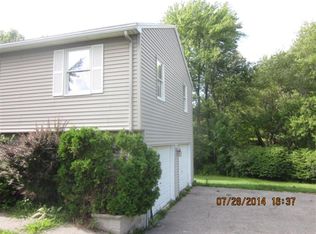 95 Chippy Ln, Methuen, MA 01844