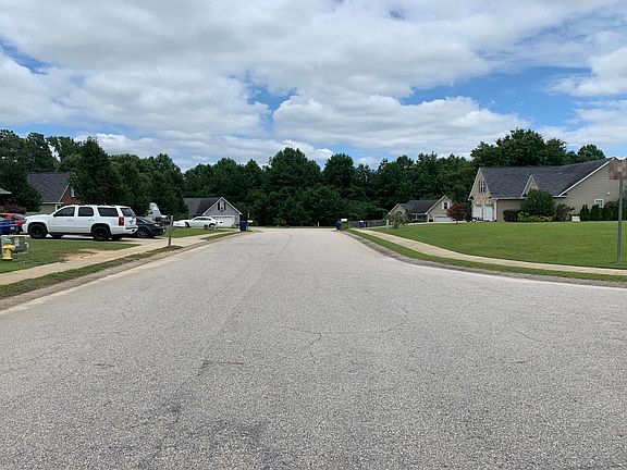 4th image of 114 McKinley Dr