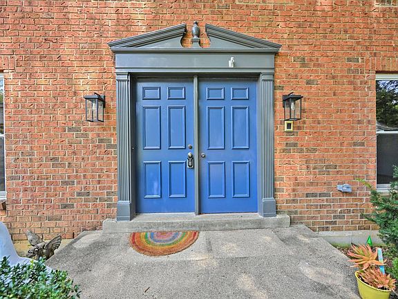 3rd image of 416 Flemridge Ct
