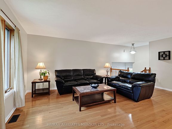 5th image of 828 Chelsea Cres