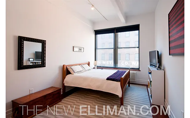Sold by Douglas Elliman | media 17