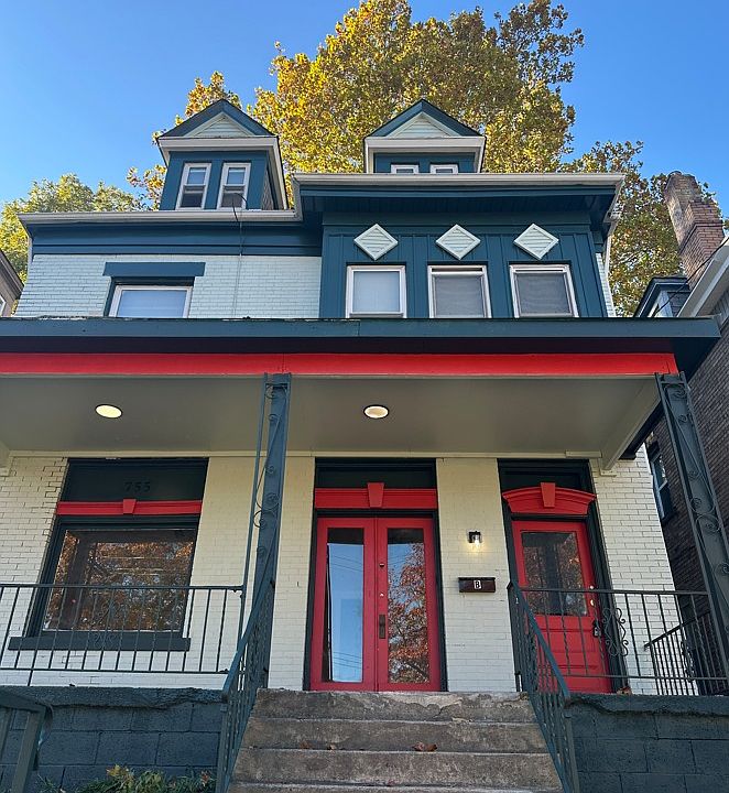 1st image of 755 Chislett St #B