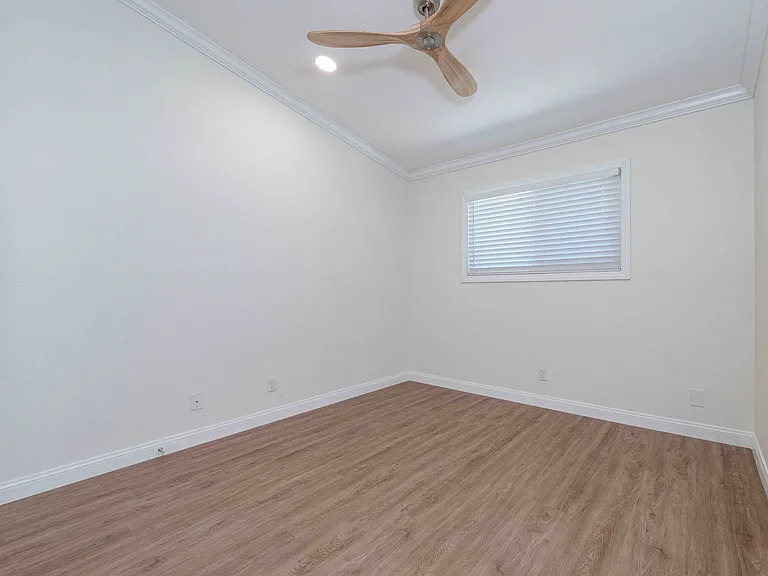 10419 Hayford St — Photo 18