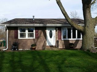 522 Daisy Ln, Round Lake Beach, IL