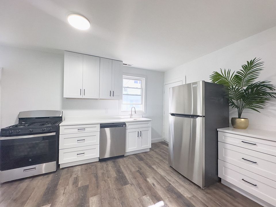 1630 N Fairfield Ave #1, Chicago, IL 60647 | Zillow