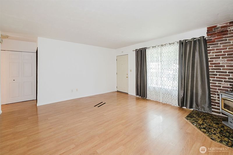 5th image of 19463 SE 267th Street