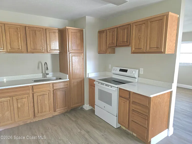 4415 Coleridge Ave — Photo 8