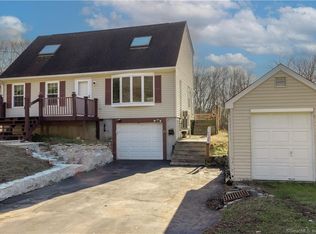 23 Laporte Dr, Norwich, CT 06360