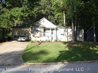 180 Splitwood Ln, Fairburn, GA 30213