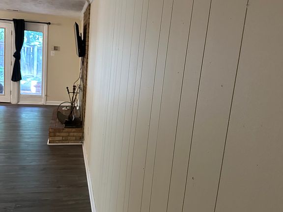 2nd image of 4613 Luxberry Dr #Basement