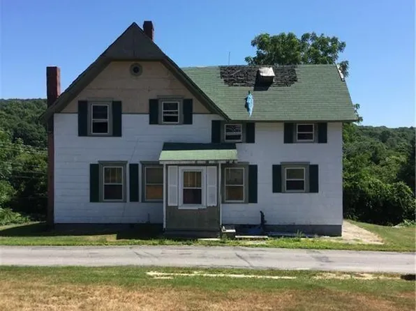 300 Maple Avenue #E, Montville, CT 06382