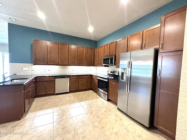 6326 Hanfield Dr — Photo 14