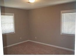 5th image of 49 McCormick Dr