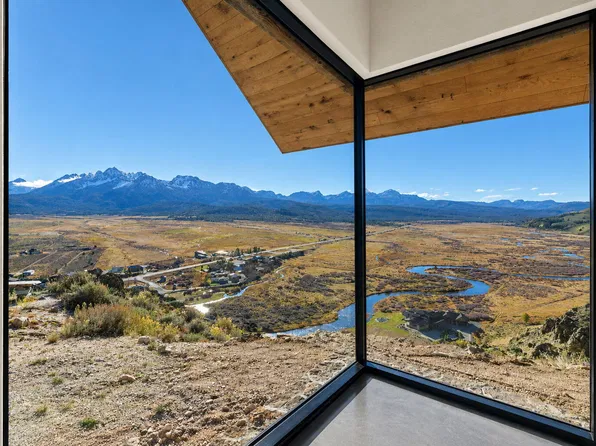 325 Sawtooth Ridge Rd, Stanley, ID 83278