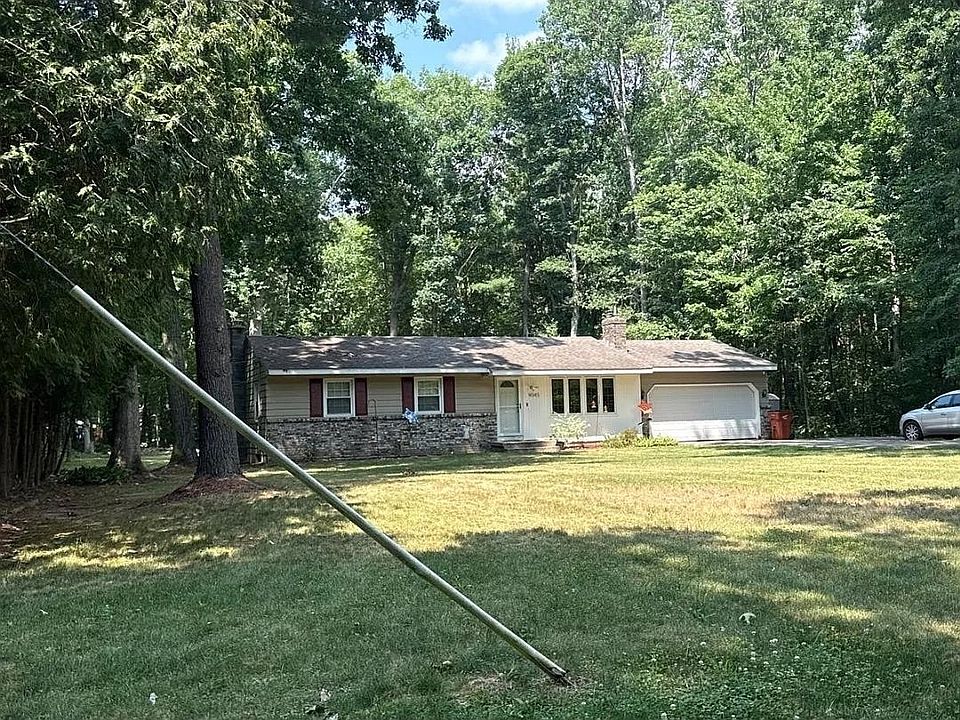 2nd image of 9045 Algoma Ave NE