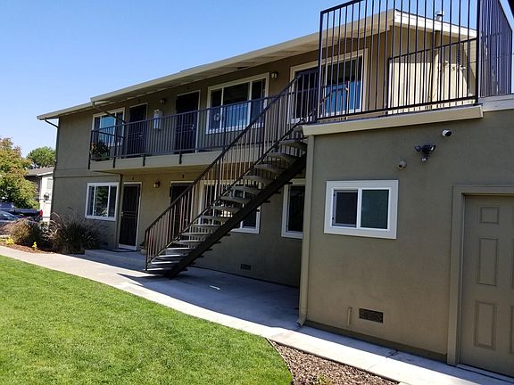 4th image of 5747 Via Monte Dr APT D