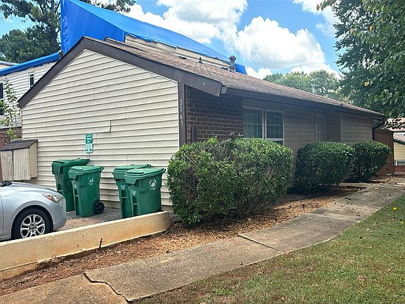 3rd image of 3165 Olive Tree Ct