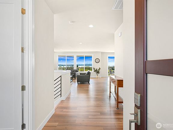 4th image of 5423 Lonicera Drive