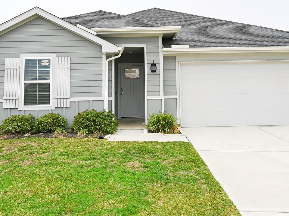 1st image of 31730 Hallington Hill Ln