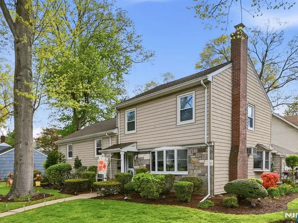 404 Prospect Ave, Oradell, NJ 07649