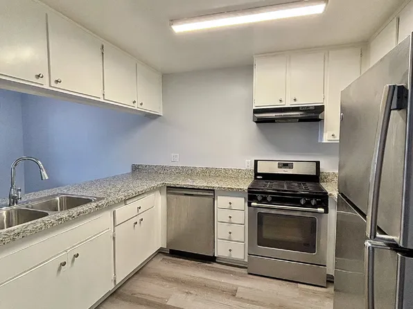 9586 W Ball Rd #204, Anaheim, CA 92804