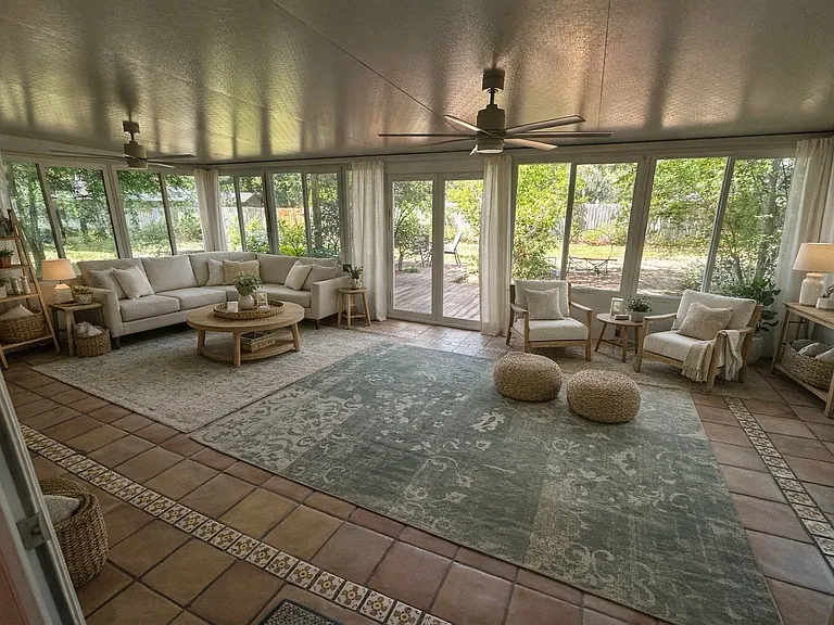 162 NW Palmetto Blvd — Photo 2