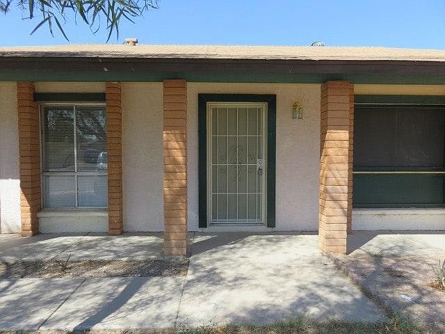 1st image of 210 E Saguaro St