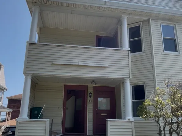 11 Rena St #2, Worcester, MA 01604