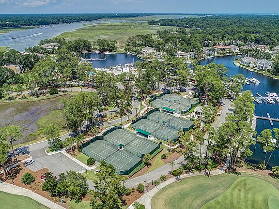 Wexford Tennis Courts