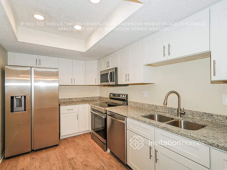 1309 Castleworks Ln — Photo 8