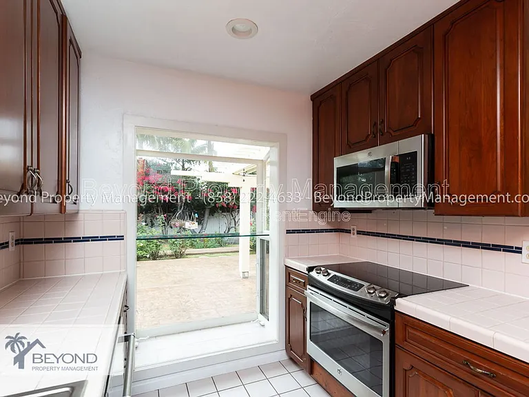 6536 Avenida Manana — Photo 12