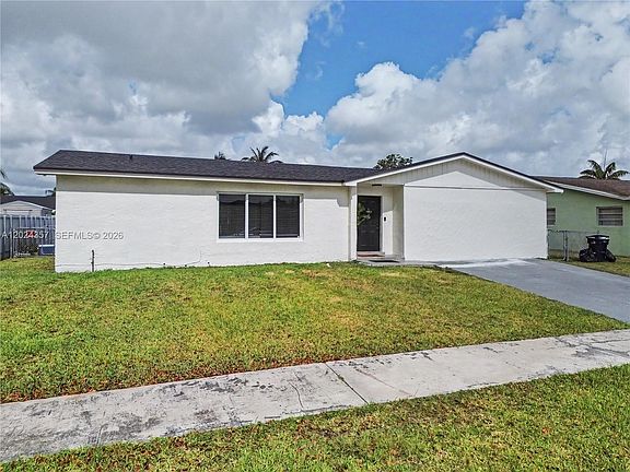 2nd image of 16912 SW 107th Pl