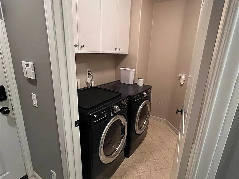 1752 Grand Ave #2 — Photo 45