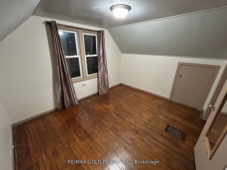 1315 Partington Ave — Photo 11