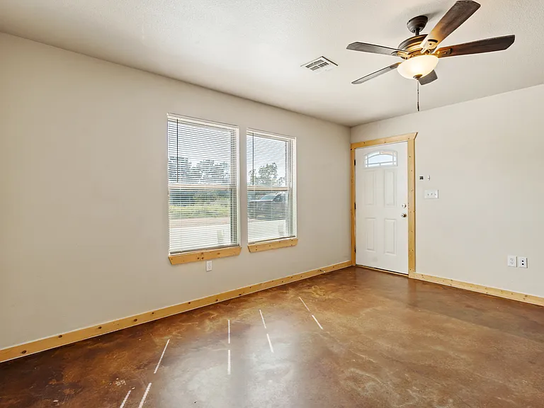 13001 Owen Ln #13001 — Photo 23