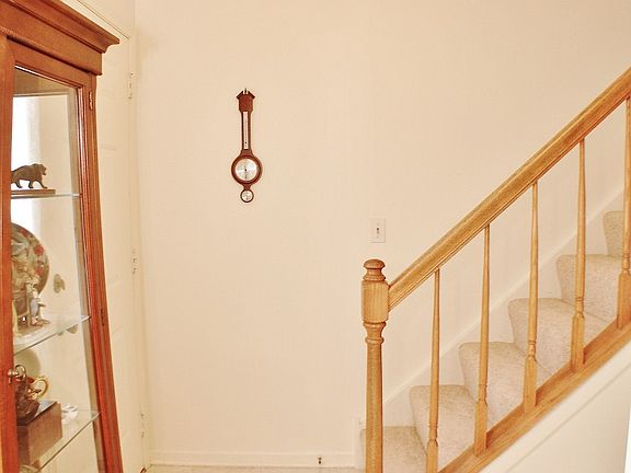 2nd image of 1909 Buckeridge Ct