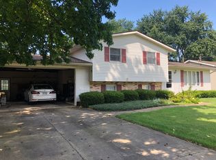1874 Sunset Ln SE, New Philadelphia, OH 44663